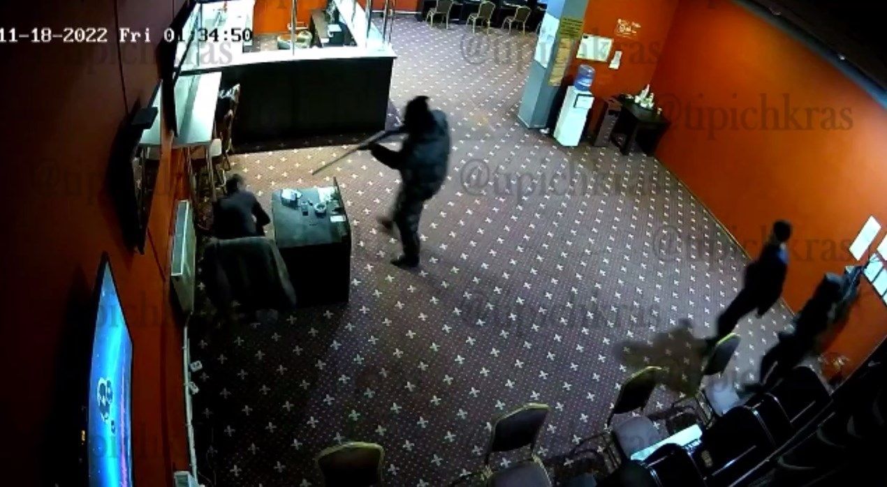 В Краснодарском крае грабители с ружьями попытались ограбить букмекерскую контору