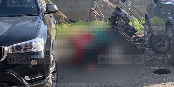 В Краснодарском крае параплан упал на автомобиль, пилот и пассажир погибли