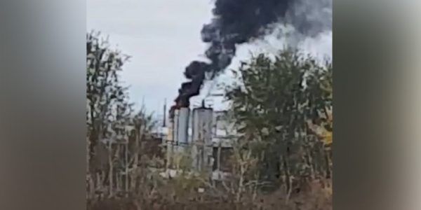 В СК возбудили дело после гибели двоих рабочих при возгорании емкости с битумом на заводе Армавира
