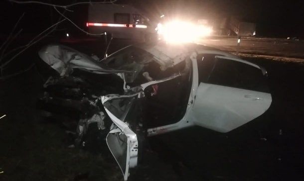 В Краснодарском крае водитель легковушки погибла в ДТП с КамАЗом