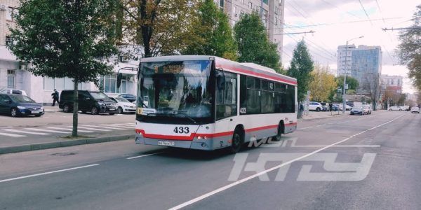 В Краснодаре троллейбус № 10 и автобус № 9 спустя четыре месяца вернулись на улицу Октябрьскую