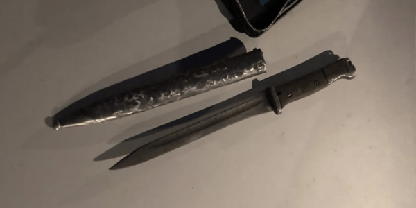 В Краснодаре задержали мужчину при попытке продать раритетный штык-нож к винтовке Маузера