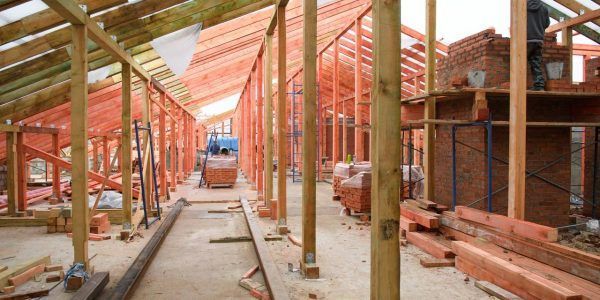 В Краснодаре подрядчики срывают сроки строительства двух садиков и школы