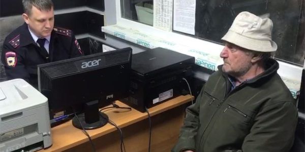В Сочи задержали 73-летнего пенсионера, который прогуливался с охотничьим ружьем около школы