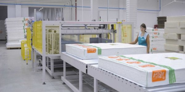 В Краснодарском крае фабрика по производству матрасов увеличила выработку на 50% благодаря нацпроекту