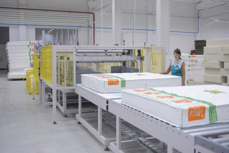 В Краснодарском крае фабрика по производству матрасов увеличила выработку на 50% благодаря нацпроекту