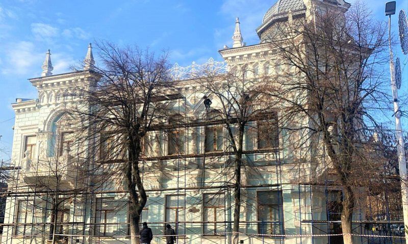 В Краснодаре отремонтировали фасад художественного музея имени Коваленко