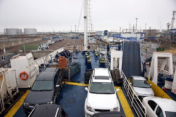 Через Керченский пролив перевезли уже 39,8 тыс. пассажиров