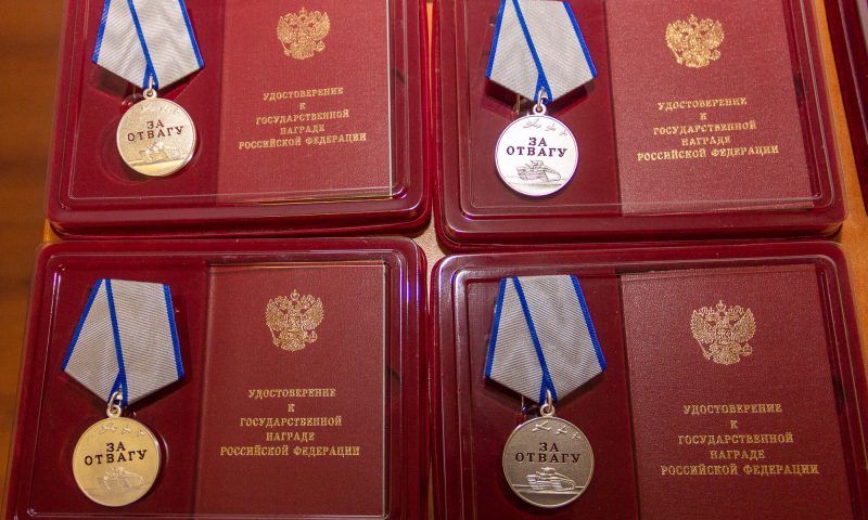 Шесть кубанских росгвардейцев — участников СВО получили медали «За отвагу»