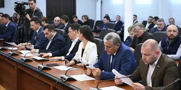 Двенадцать жителей краевой столицы получили звание «Почетный гражданин Краснодара»