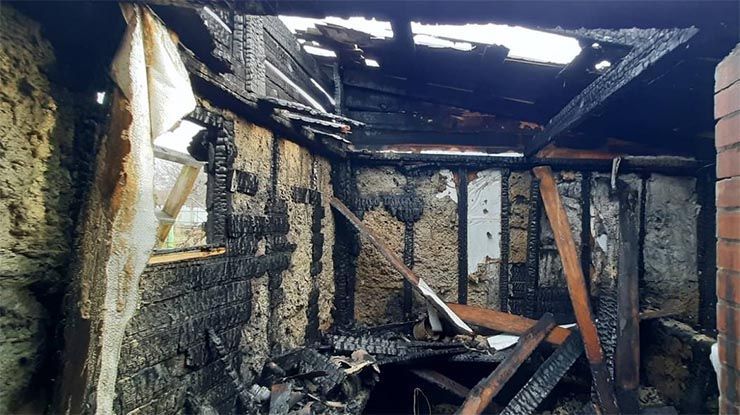 Проблема с дымоходом: ночью в поселке под Анапой дотла сгорела баня
