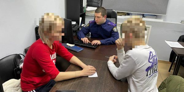СК изъял у МВД материалы проверки о драке мужчины с подростком в подъезде в Краснодаре