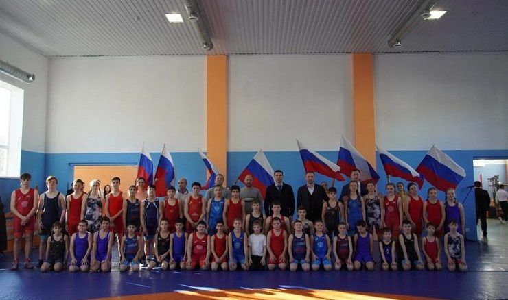 В Лабинском районе открыли отремонтированную школу спортивной борьбы