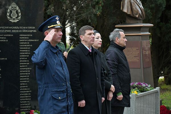 Память погибших в авиакатастрофе Ту-154 над Черным морем почтили в Сочи