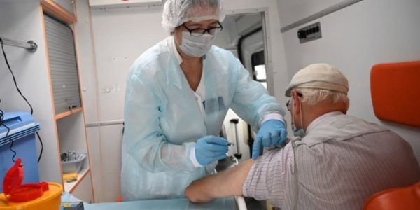 В Краснодаре прививочную кампанию против гриппа продлили до середины декабря