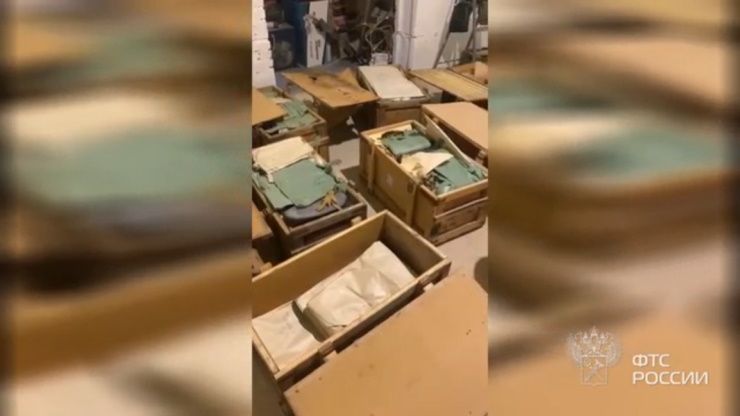 Устроил склад в подвале гаража: на контрабанде военной амуниции попался житель Краснодарского края