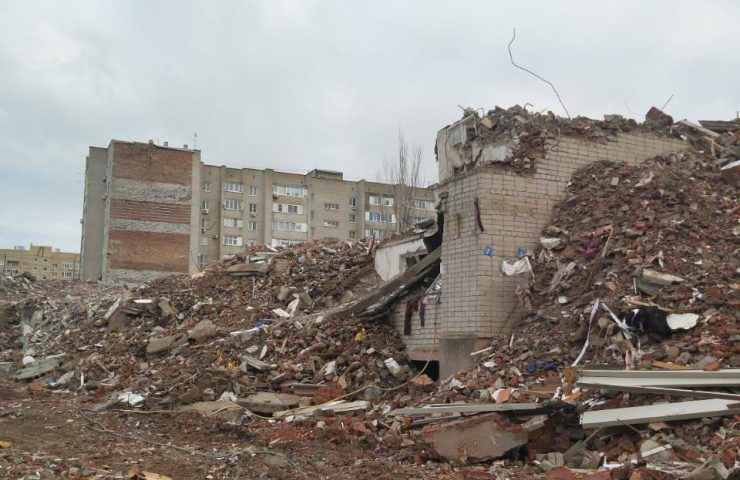 Завершен демонтаж подъездов поврежденного при падении Су-34 дома в Ейске