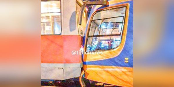 В Краснодаре столкнулись два трамвая на улице Ставропольской