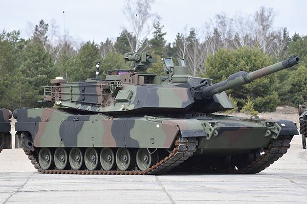 СМИ: президент США Байден готов передать 10 танков Abrams на Украину