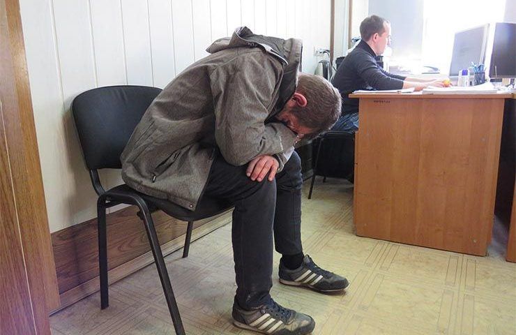 Суд арестовал мужчину, который задушил мачеху и поджег ее дом в Краснодарском крае