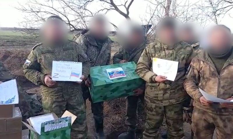 Бойцы из зоны СВО поблагодарили краснодарских дошкольников за рисунки и посылки