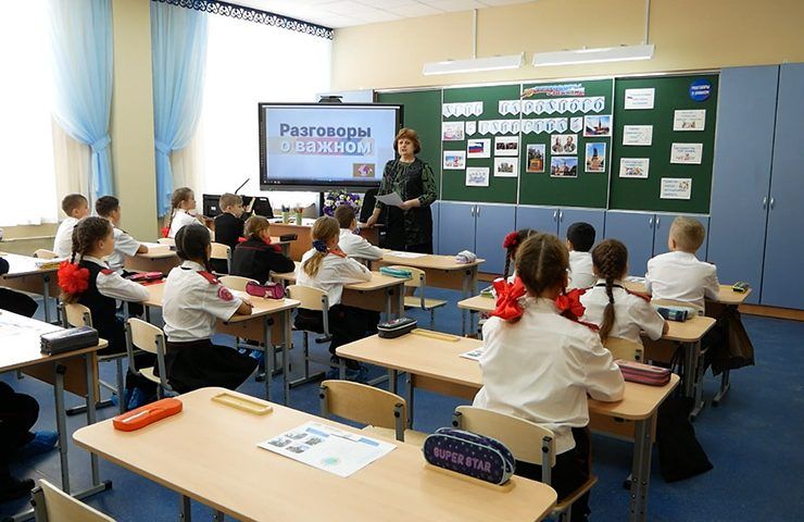 Скоро в школу: сколько стоит собрать ребенка на учебу в Краснодаре в 2023 году