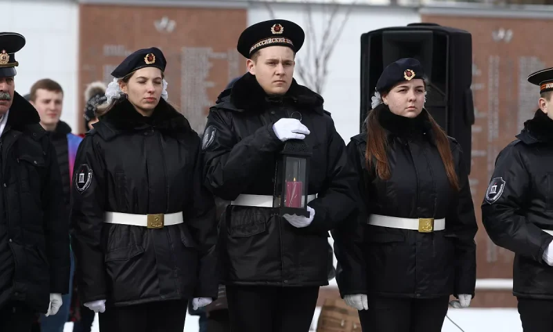 Из Новороссийска в Краснодар привезли символичный огонь Памяти