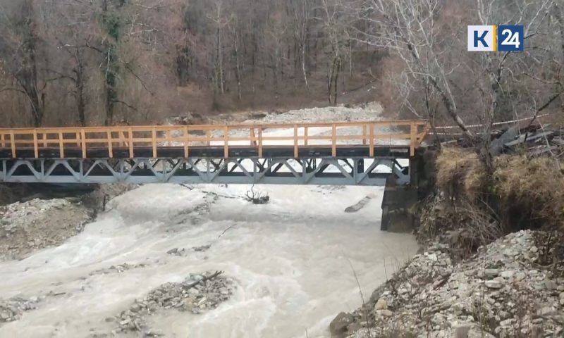 В Туапсинском районе размыло опору моста в селе Цыпка