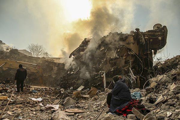 Число жертв землетрясения в Турции превысило 31,6 тыс. человек