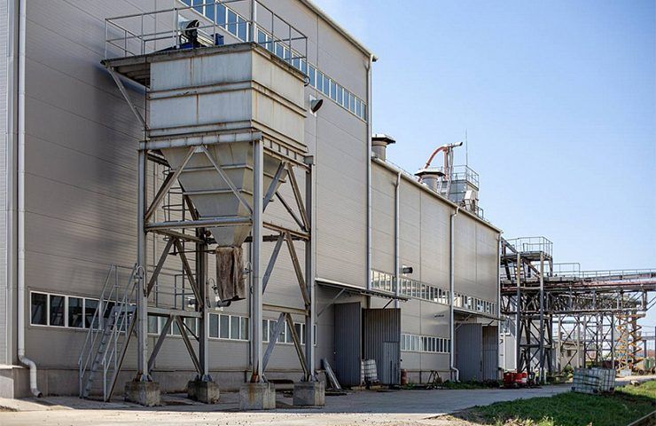 Маслоэкстракционный завод в Новопокровском районе присоединился к нацпроекту