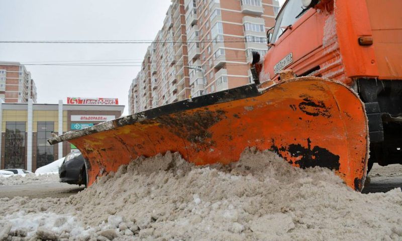 На дорогах Краснодарского края работает 710 единиц снегоуборочной техники