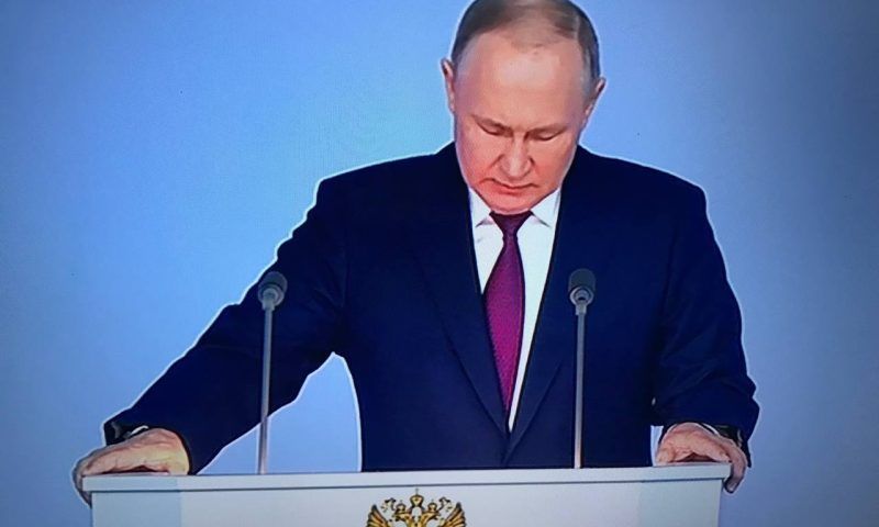 Путин предложил вернуться к базовой для РФ системе подготовки в вузах
