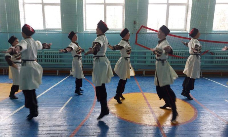 Еще две школы Краснодара получили статус казачьей образовательной организации