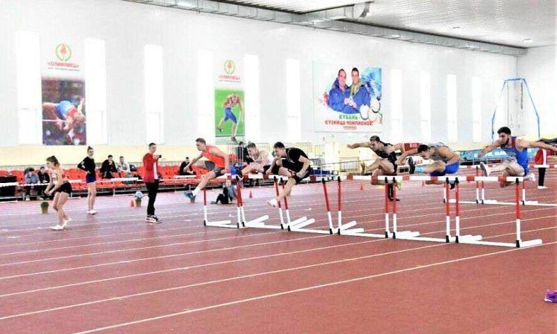 В Славянске-на-Кубани стартовали Всероссийские соревнования на Кубок губернатора по легкой атлетике