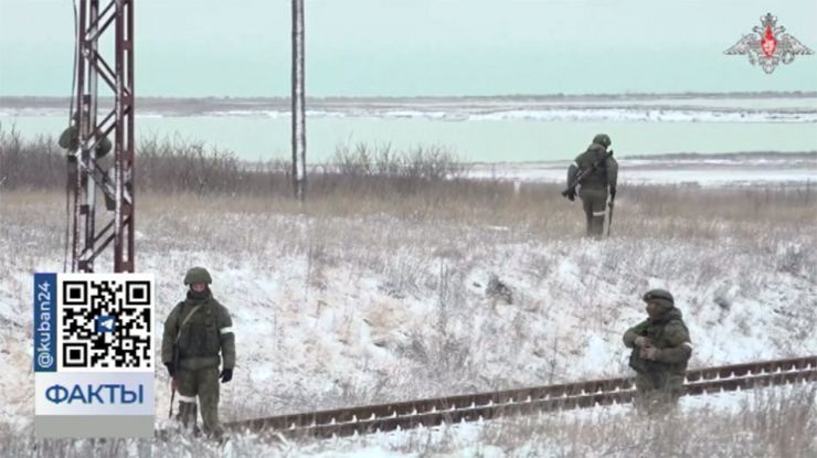 Минобороны РФ показало работу боевого расчета бронепоезда Южного военного округа в зоне СВО