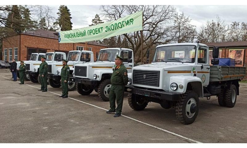 Пять новых автомобилей поступили в автопарк лесопожарного центра Краснодарского края