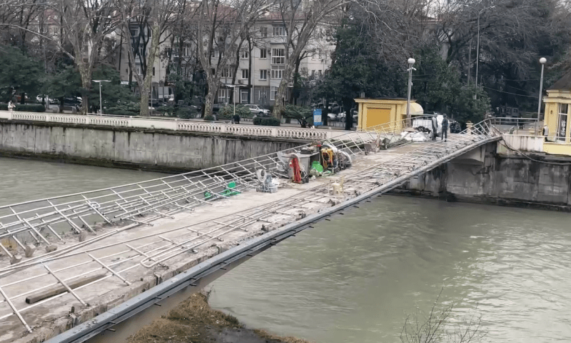 В Сочи завершили первый этап реконструкции Малого Ривьерского моста