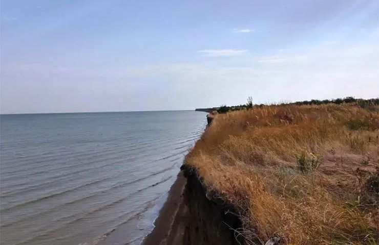 Краснодарские ученые и инженеры планируют спасать берег Таганрога от обрушения в Азовское море