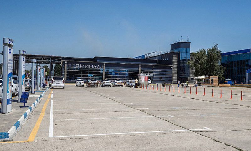 Крытые пешеходные галереи за 237 млн рублей построят в аэропорту Анапы