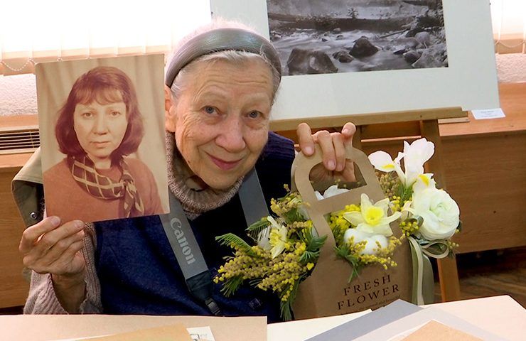 Бабушка-фотограф из Краснодара стала звездой интернета, собрав 3 млн просмотров за несколько дней