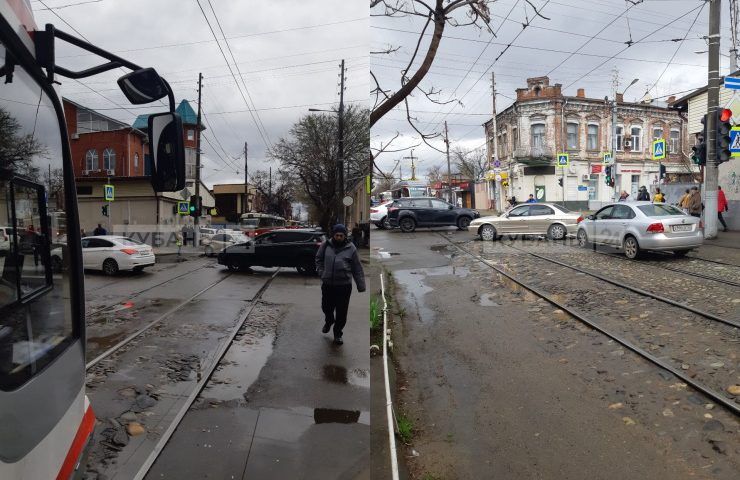 В центре Краснодара на путях столкнулись две иномарки, трамваи стояли почти 20 минут
