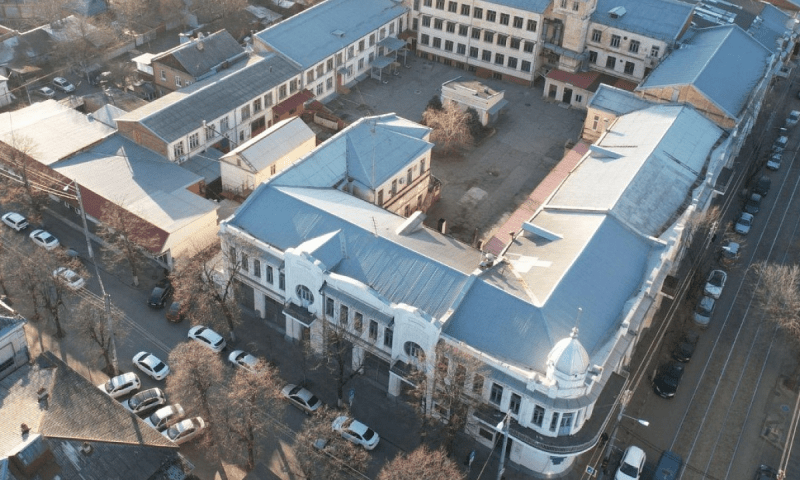 В мэрии Краснодара рассказали о новом общественном пространстве в здании швейной фабрики