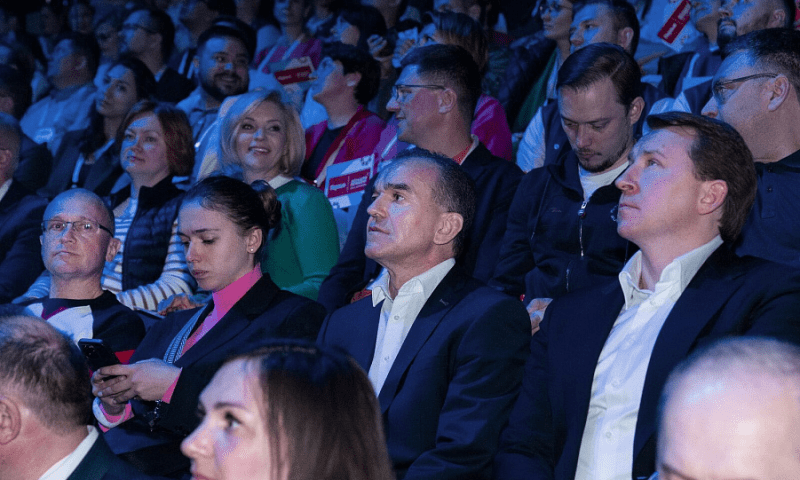 Вениамин Кондратьев посетил слет победителей всероссийского конкурса «Большая перемена»