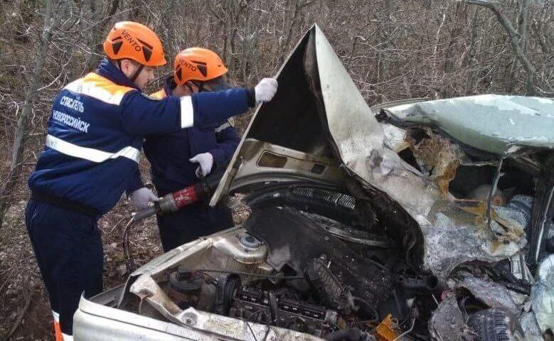 Зажало в машине: пенсионер погиб в ДТП с тремя автомобилями в Новороссийске