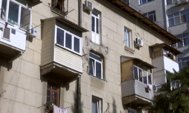 Краснодарцы пожаловались на самовольно возведенную стену балкона в ЖК на Московской