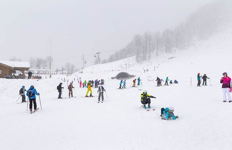 В уходящем сезоне в Сочи отдохнуло больше всего лыжников и сноубордистов