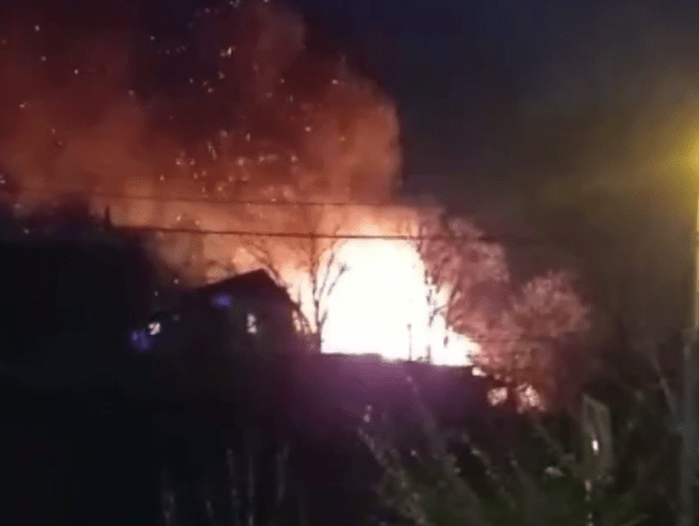 В Туапсинском районе произошел пожар в частном доме на площади более 220 кв. метров