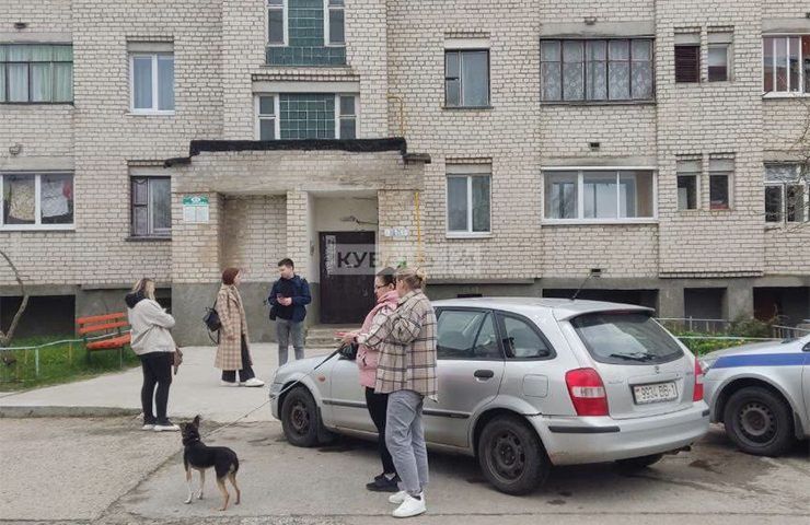 Девушку, которая издевалась над кошками на камеру, нашли в Беларуси