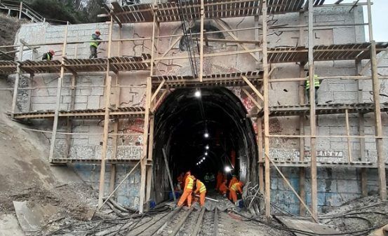 В Сочи после капремонта открыли старинный железнодорожный тоннель в Мацесте