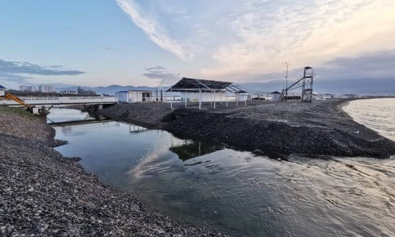 В Новороссийске неизвестные вновь откопали проран для рыбы в Суджукской лагуне
